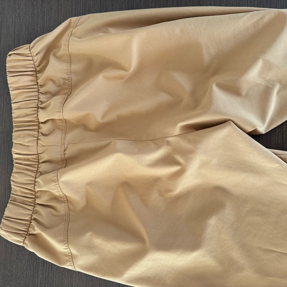 Mustard yellow stretchtech old navy pants size small - Picture 6 of 6